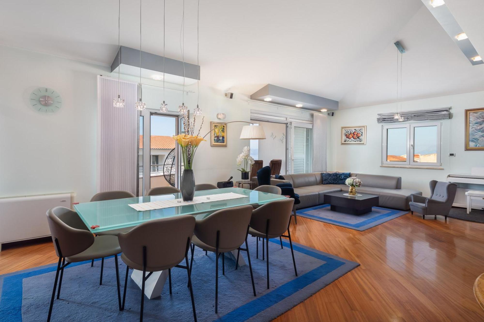 Brkic Apartments With Private Parking Макарска Екстериор снимка